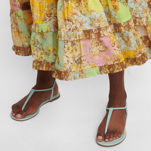 GIANVITO ROSSI
Women's Jaey Leather Thong Flat Blue Sandals - Picture 8 of 8